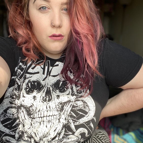 Meet your Posher, Angela - Picture 2 of 2